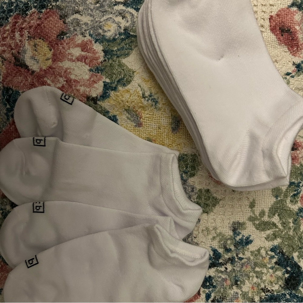 Classic White Ankle Socks for Women